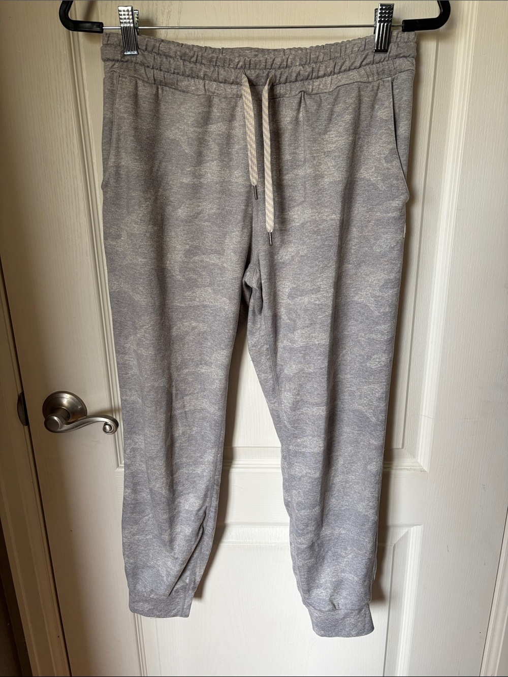 Vuori Gray Joggers XS